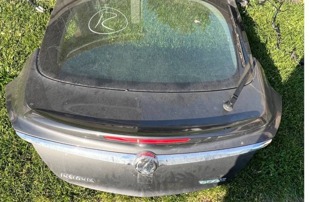 Opel insignia sedan csomagtér ajtó