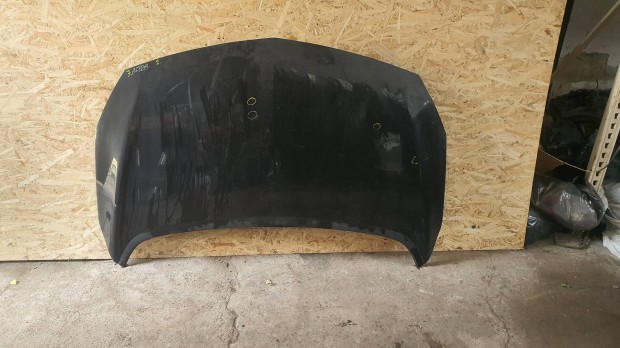 Opel j astra Motorháztető sérült 2 24.04