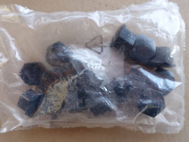 Opel ker�kcsavarsapka kupak �j 16db Eredeti gy�ri 39126920