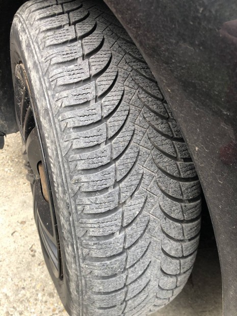 Opel lemezfelni, gumival