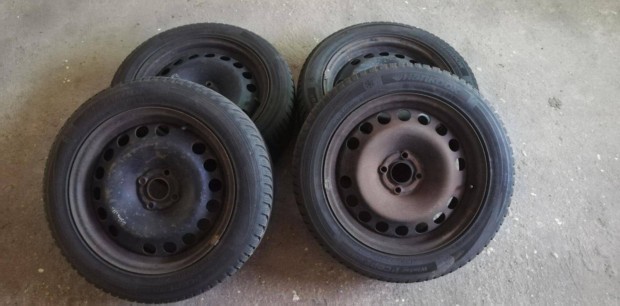 Opel lemezfelni, téli gumival