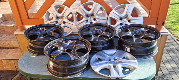 Opel lemezfelni d�szt�rcs�val 4 darab