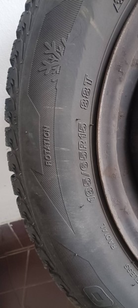 Opel lemezfelni jó állapotú téligumival