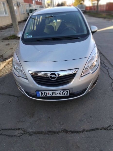 Opel meriva b 1,4 benzin 101 le