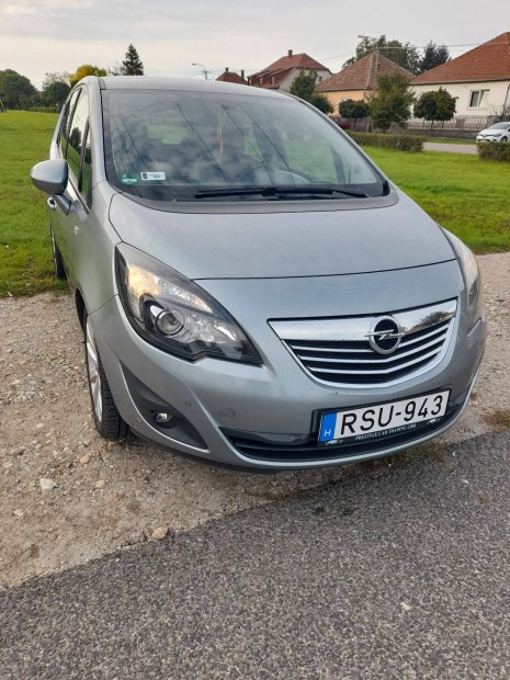 Opel meriva b 1.7 cdti