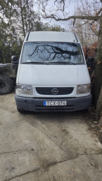 Opel movano 2.5