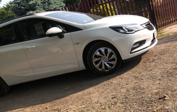 Opel új R16 Dísztárcsa garnitúra eladó!