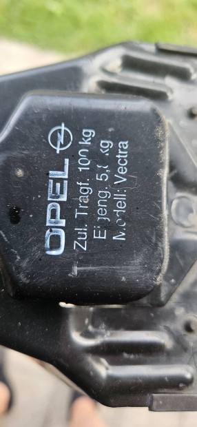 Opel vectra b tetcsomagtart