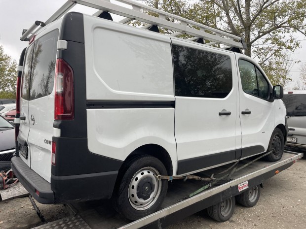 Opel vivaro b tetcsomagtart elad