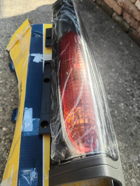 Opel vivaro hátsó lámpa (jobb)