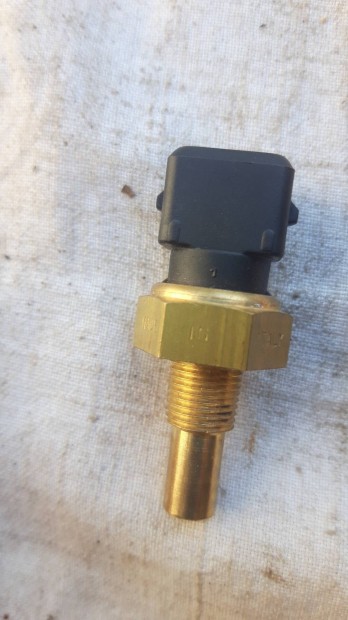 Opel vizhőmérséklet érzékelő Astra F 1.7 D,TD hez 2000ig