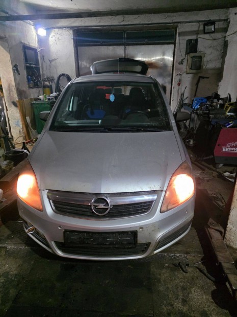 Opel zafira 1.9 cdti