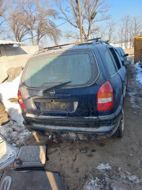 Opel zafira A 1.6  bontott alkatr�szei 