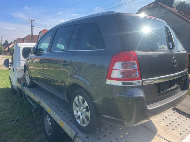 Opel zafira b 1.8 z18xer A18xer 140le motor 104.000 km elad�