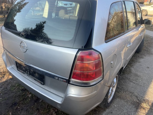 Opel zafira b 1.9cdti z19dth genertor  garancival