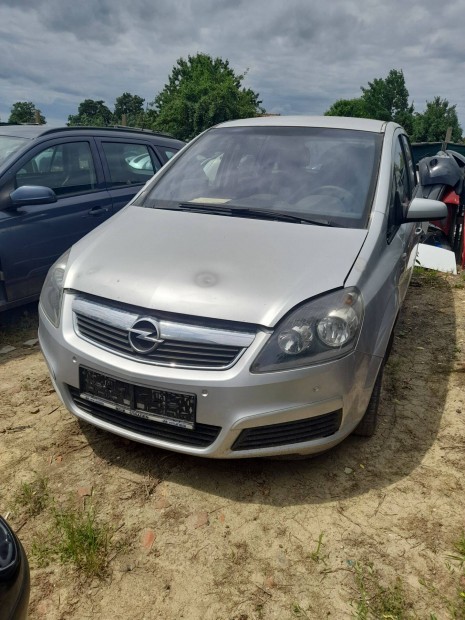 Opel zafira b első lökhárító z157