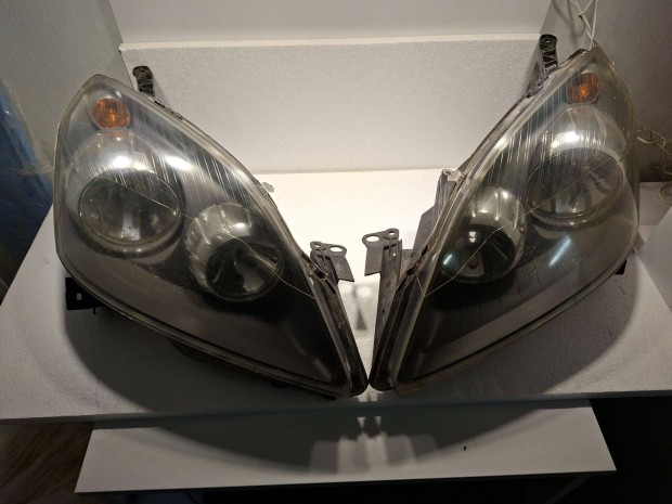 Opel zafira b f�nysz�r�