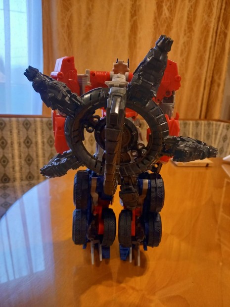 Optimus figura talakthat 30 cm-es