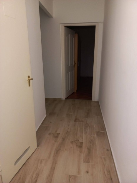Őr utcán 3. emeleti lakás hosszútávra kiadó