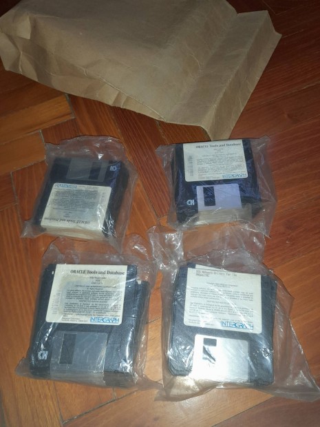 Oracle, Windows 3 floppy teleptkszlet