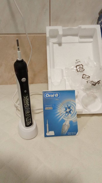 Oral B Bluetooth okos fogkefe