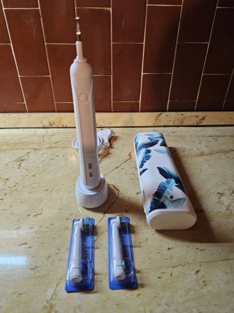 Oral-B Pro 1 750