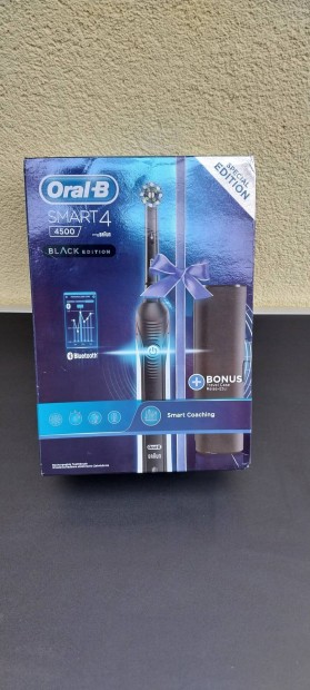 Oral-B Smart 4 4500 Black Editon elektromos fogkefe kszlet 