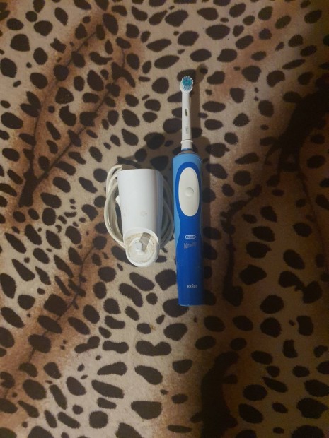 Oral-B Vitality elektromos fogkefe 