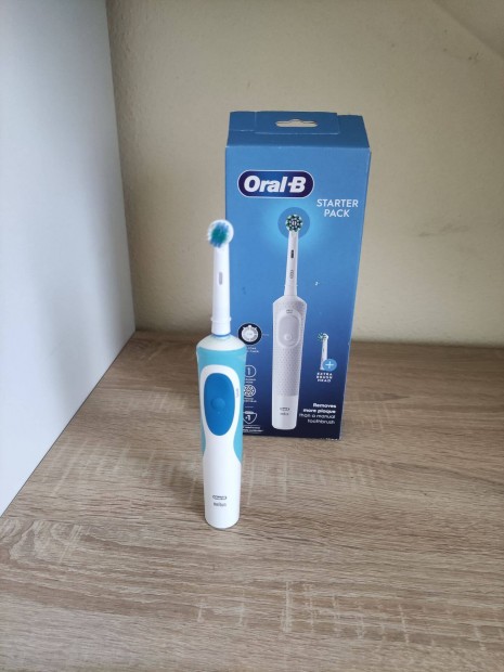 Oral B elektromos fogkefe j fogkefe fejjel