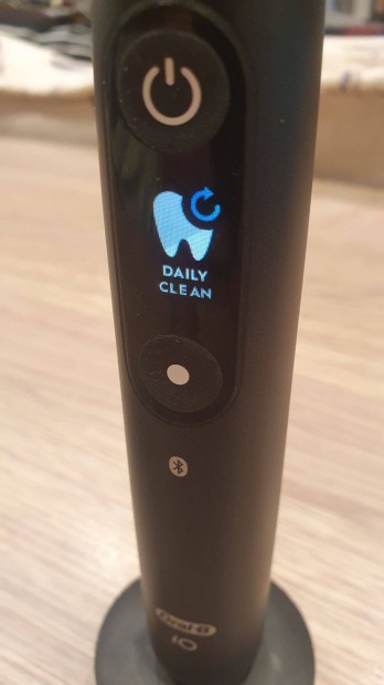 Oral-b iO8 (j) + ajndk iO3 (hibs)