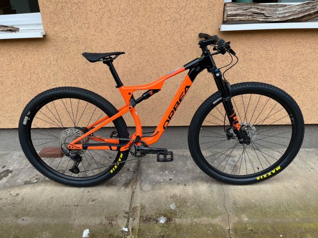 Orbea Oiz H30 Magma narancssrga / fekete MTB hegyikerkpr