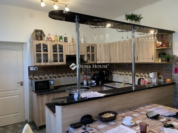 �rbotty�ni elad� 210 nm-es h�z