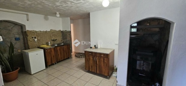 Orf�i elad� 100 nm-es h�z