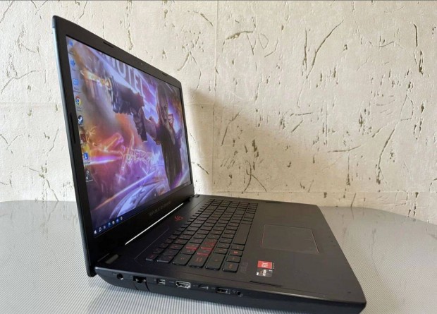 ris Asus rog gamer laptop elad! 120 Hz-es fullos erm!