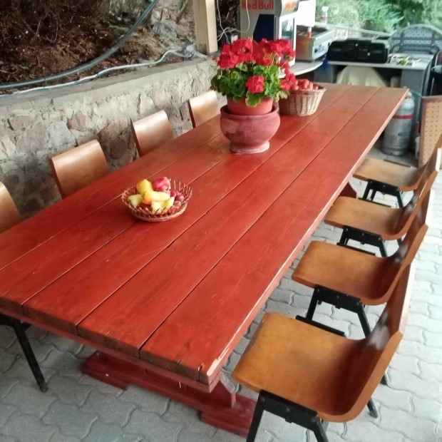 risi terasz asztal / lovagi asztal padokkal s szkekkel elad