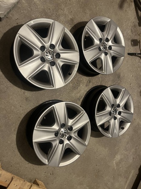 Original 16-os VW felnik