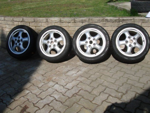 Original Porsche 911/993 Alukerk garnitra Felni 7Jx17 +Gumi Pirelli