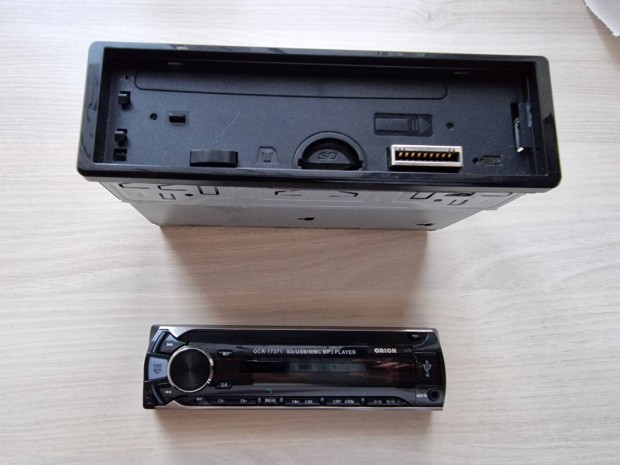 Orion aut�s r�di� elad�, t�k�letes �llapotban. 