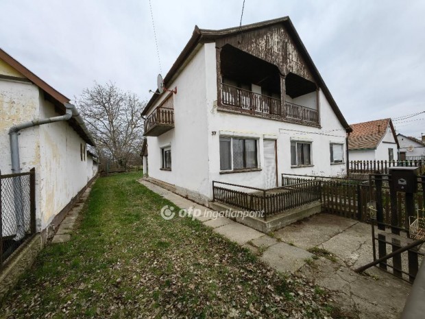 �rm�nyesi elad� 89 nm-es h�z