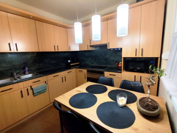 �r�k�sf�ld�n 2 szob�s j� �llapot� erk�lyes lak�s elad�!