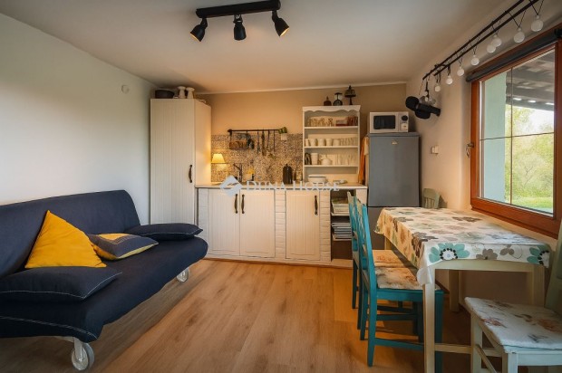 �r�kpanor�m�s nyugalom a Velencei-t�n�l