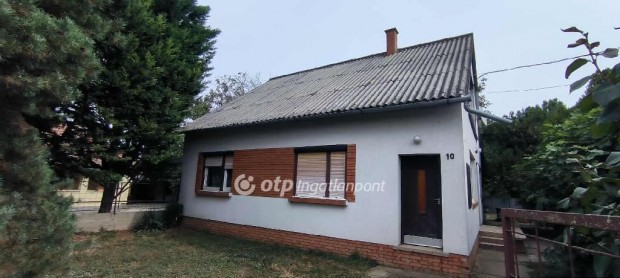 Orosh�zai 110 nm-es h�z elad�