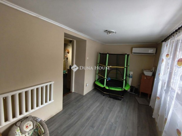 Orosh�zai elad� 90 nm-es h�z