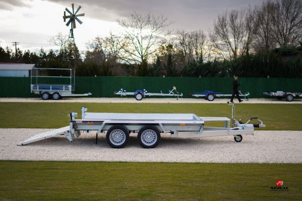 Oroshzn akcis j 2700kg-os Martz gpszllt utnfut 1.990.000 Ft