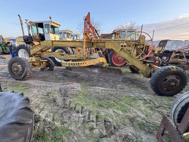 Orosz vontatott gr�der