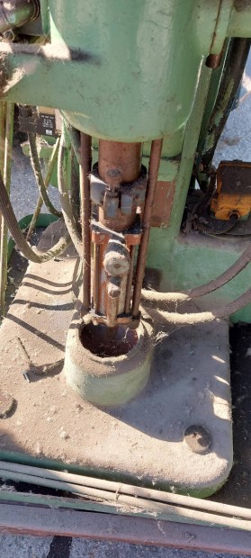 Ors�s f�r� elad�