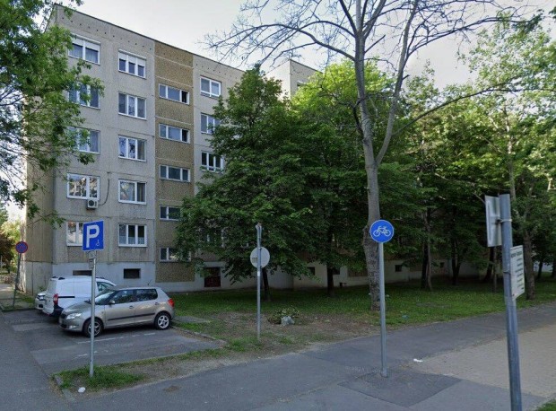 Örsvezér tér közeléből 2 szobás, loggiás lakás eladó