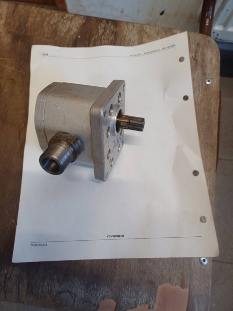 Ortsa hidraulika szivatty.