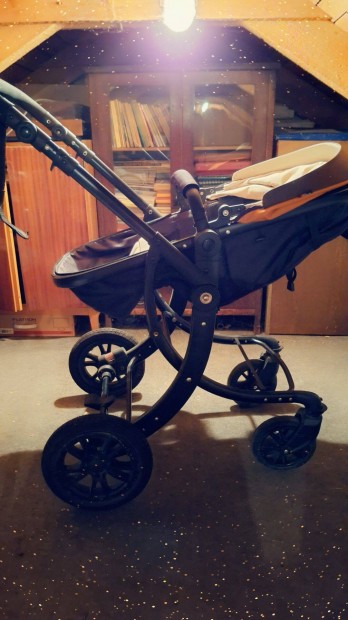 �sszecsukhat� babakocsi