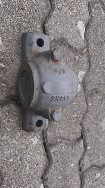 Osztott csap�gyh�z SN207
